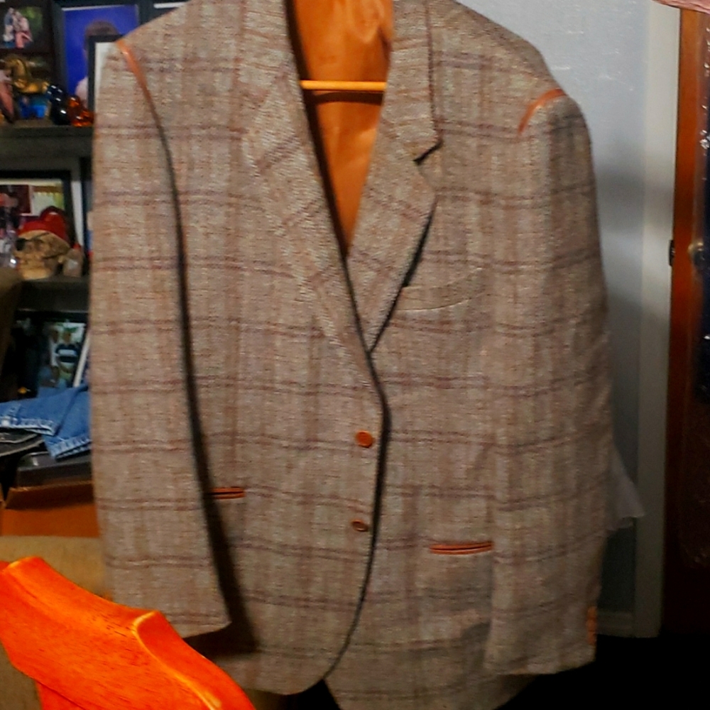 Gucci sport jacket  sz 44 long